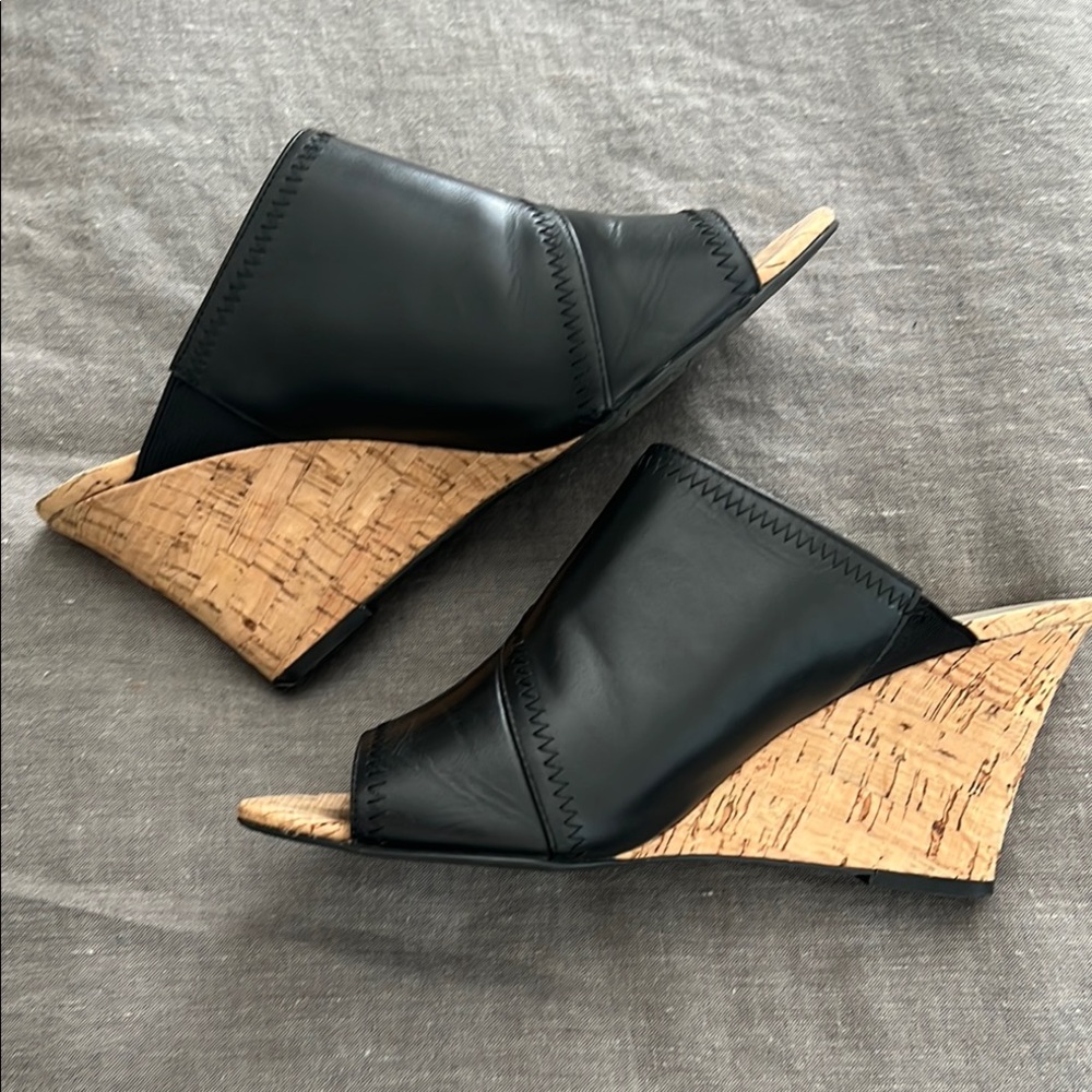 Tahari Black and Tan Wedge Sandals with Decorative Buckle - Picture 2 of 6